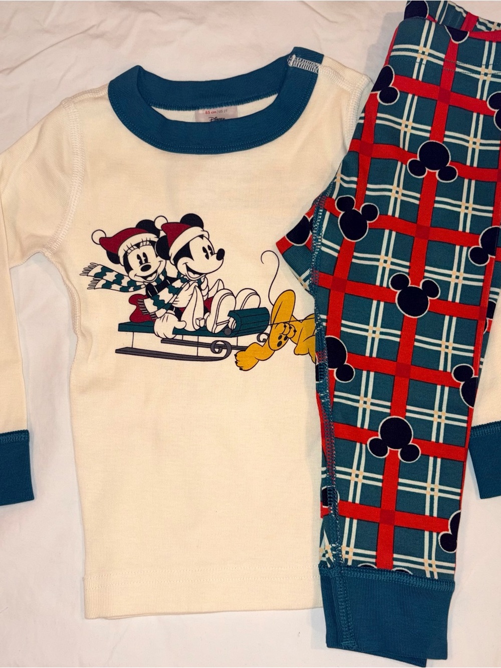 Hanna Andersson X Disney unisex Classic Holiday Pajamas sz 2T NWT